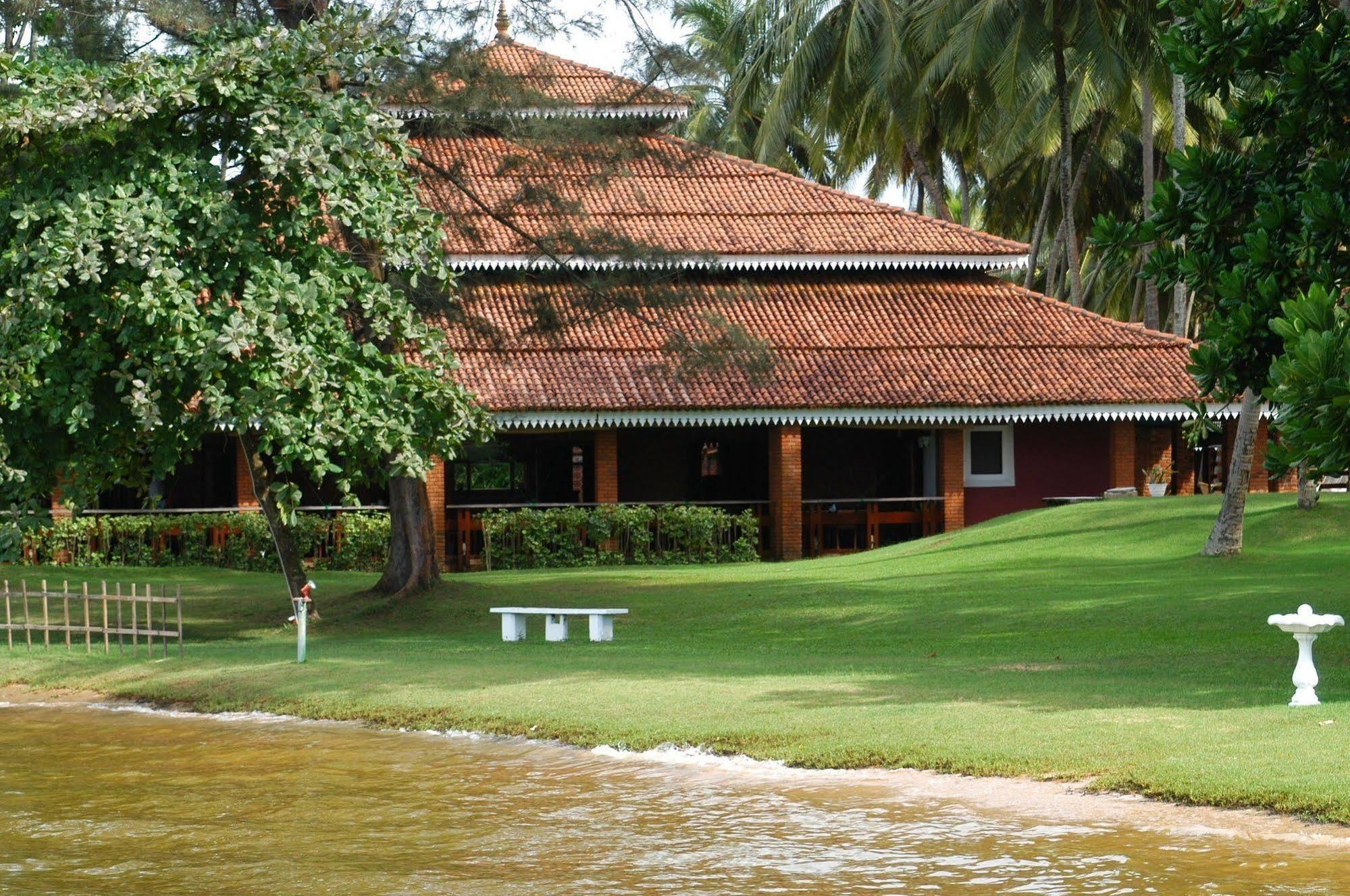 Club Bentota Hotell Exteriör bild